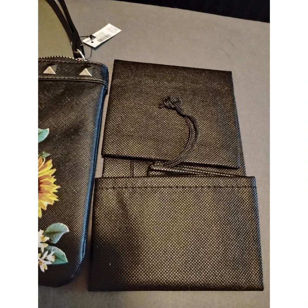 🌻NWT White House Black Market Sunflower Wristlet Clutch Bag travel festival y2k
